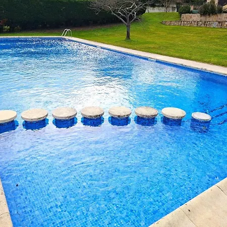 Playa Catedrales Con Terraza & Piscina Apartment